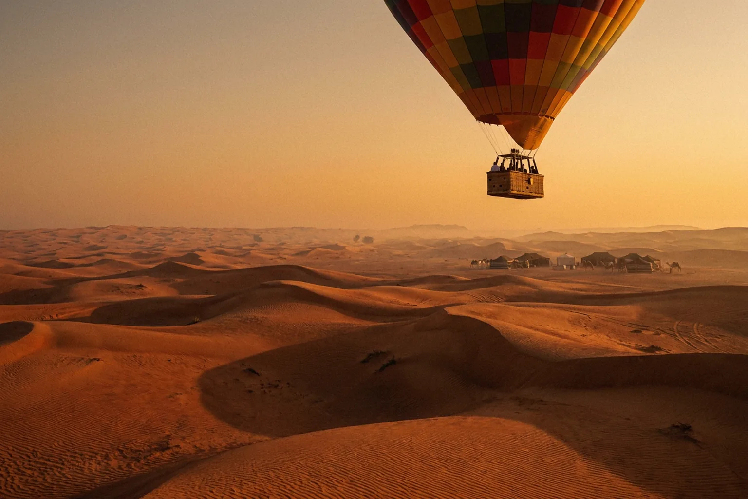 Balloon + Desert Safari Combo Dubai - Dubai desert celebration