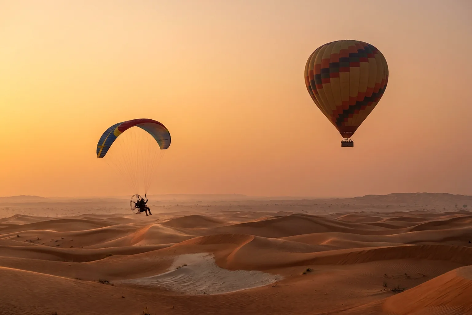 Balloon + Paramotor Combo Dubai - Dubai desert celebration